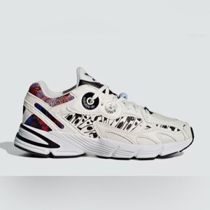adidas Astir
Butterfly Print White Black (Women's)